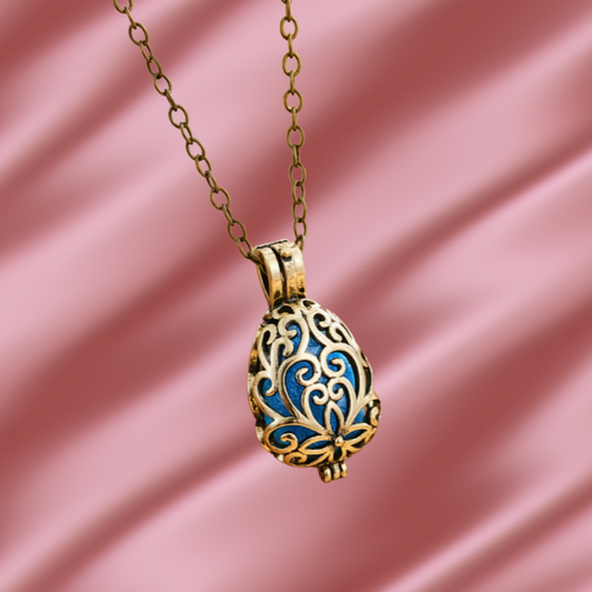 Vintage Soul Essential Oil Diffuser Pendant | Aromatherapy Jewelry